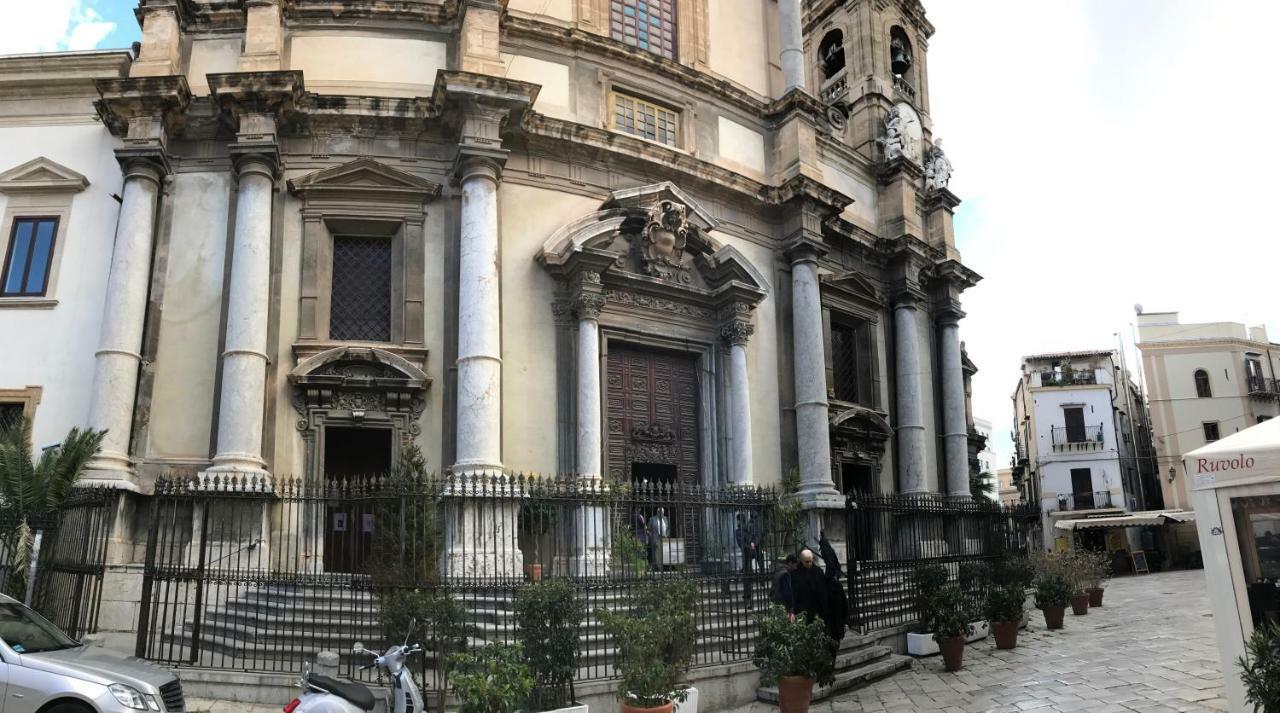 Appartamento San Domenico Palermo Luaran gambar